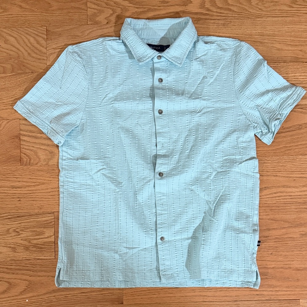 Men’s Large Nautica Light Blue Casual Button Down Shirt